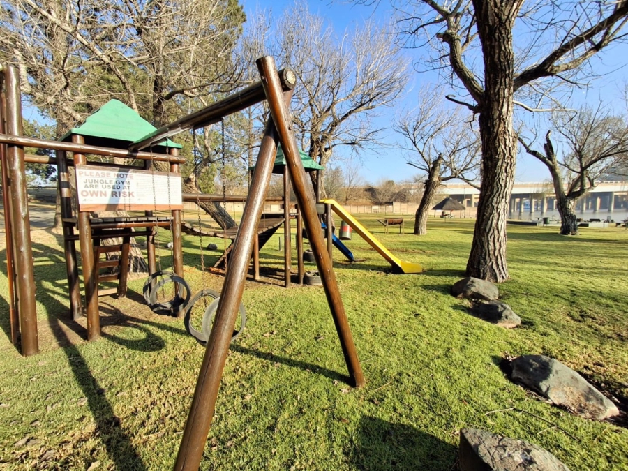 2 Bedroom Property for Sale in Vaalpark Free State